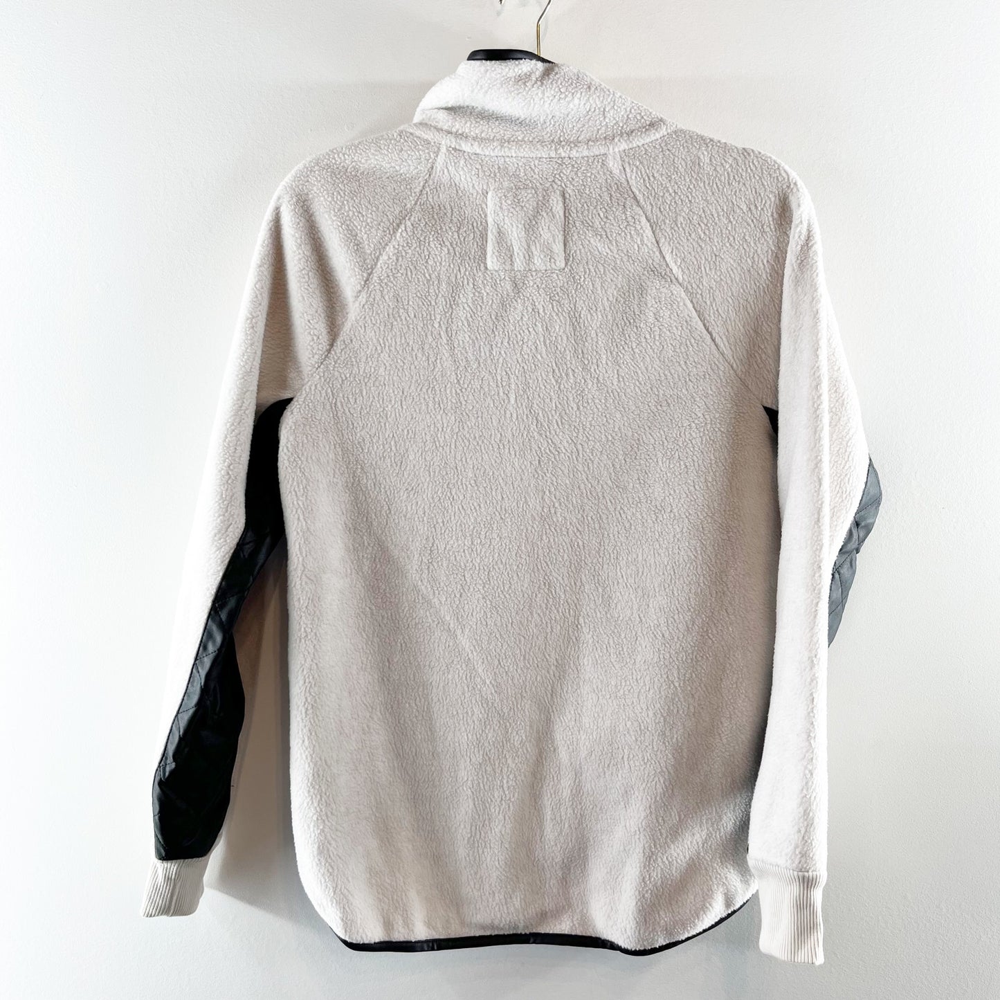 Abercrombie & Fitch Asymmetrical Snap Fleece Jacket White Black Small