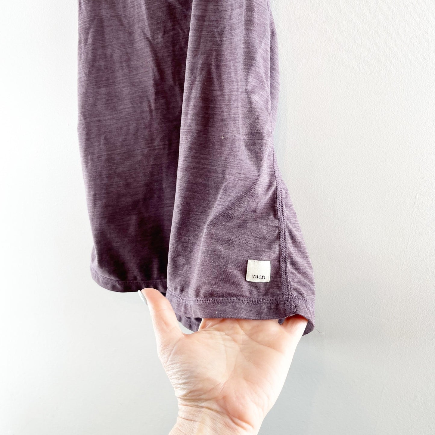 Vuori Lux Performance Racerback Tank in Heather Plum Purple Small