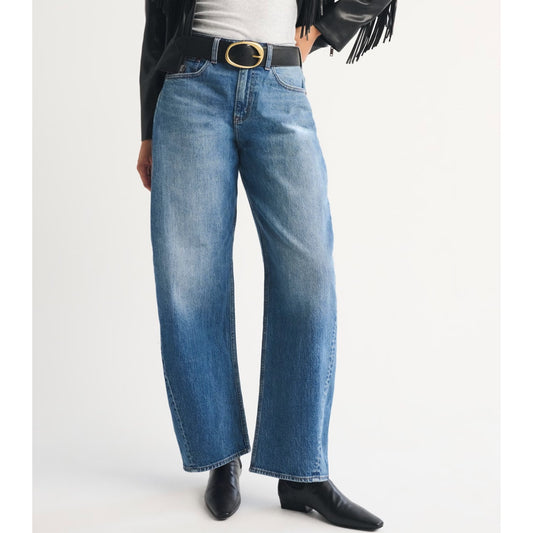 Abercrombie High Rise Curve Love Barrel Jeans Medium Wash Blue 30