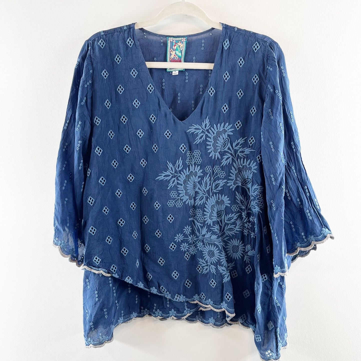 Johnny Was V Neck Embroidered Blouse Shirt Top Blue Medium