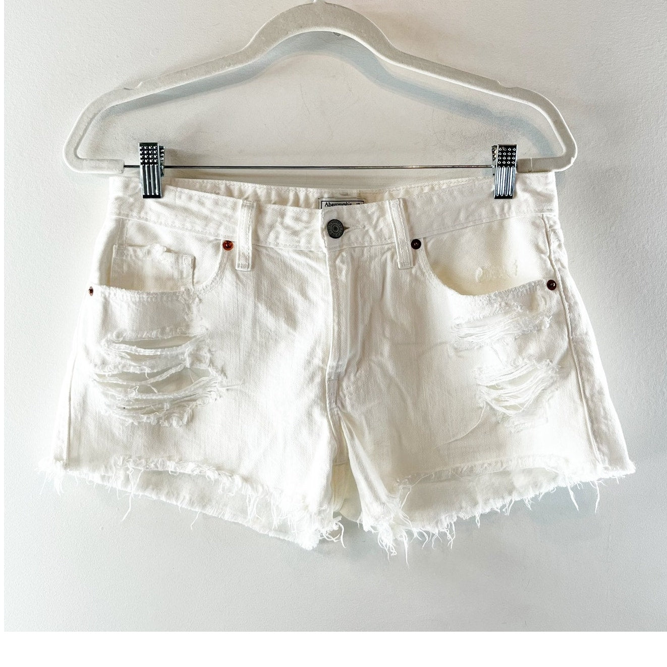 Abercrombie & Fitch Harper Low Rise Frayed Hem Denim Jean Shorts White 27 / 4