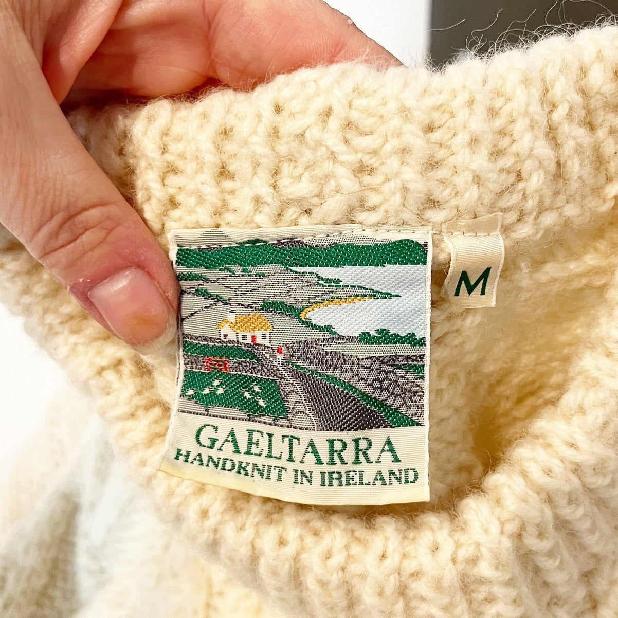 Gaeltarra Ireland Wool Handloomed Fisherman Cable Knit Sweater Ivory Medium