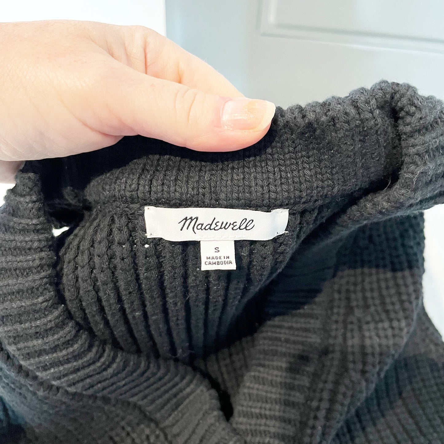 Madewell Cutaway V-Neck Button-Front Knit Sweater Vest Black Small