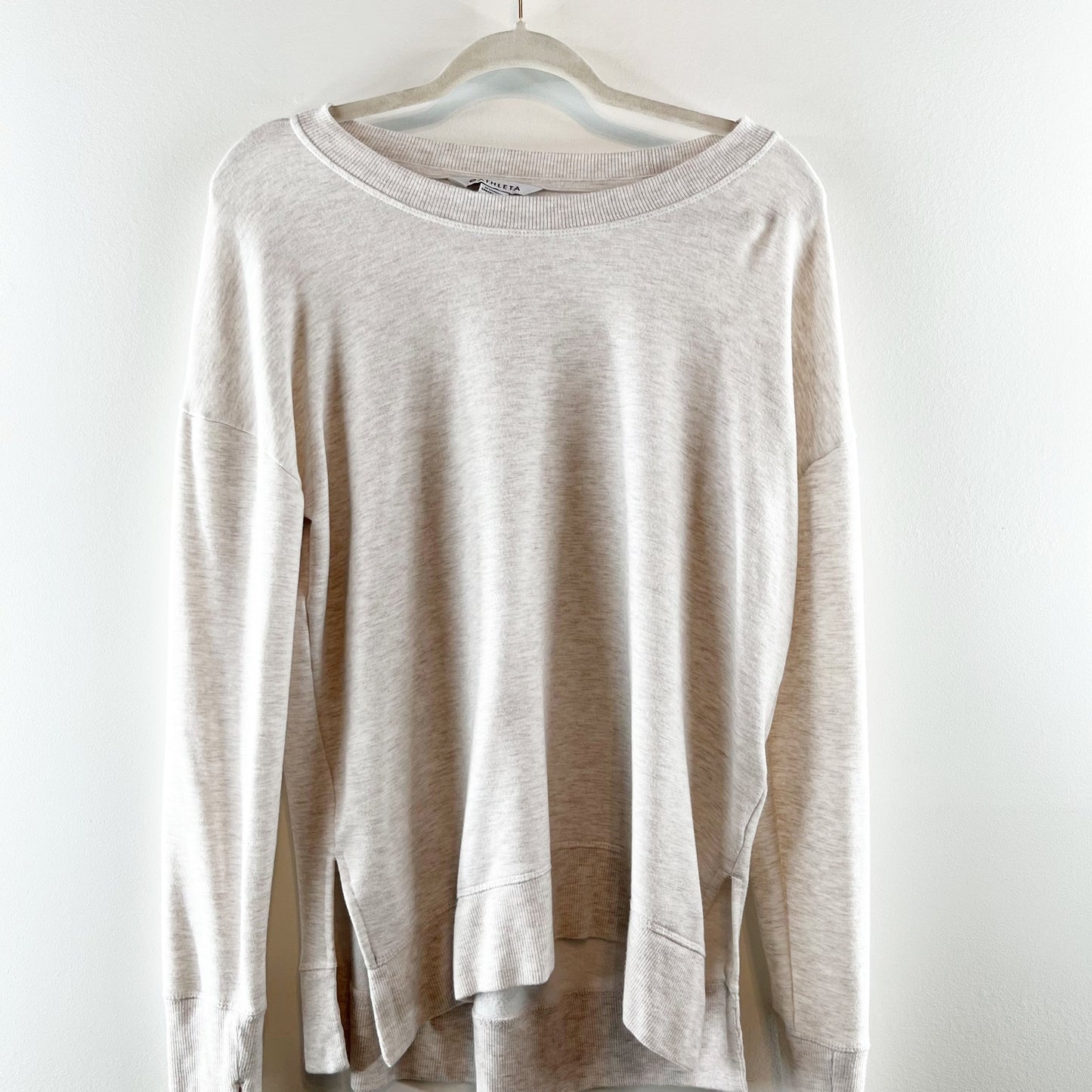 Athleta Coaster Luxe Recover Pullover Long Sleeve Sweatshirt Heathered Gray S