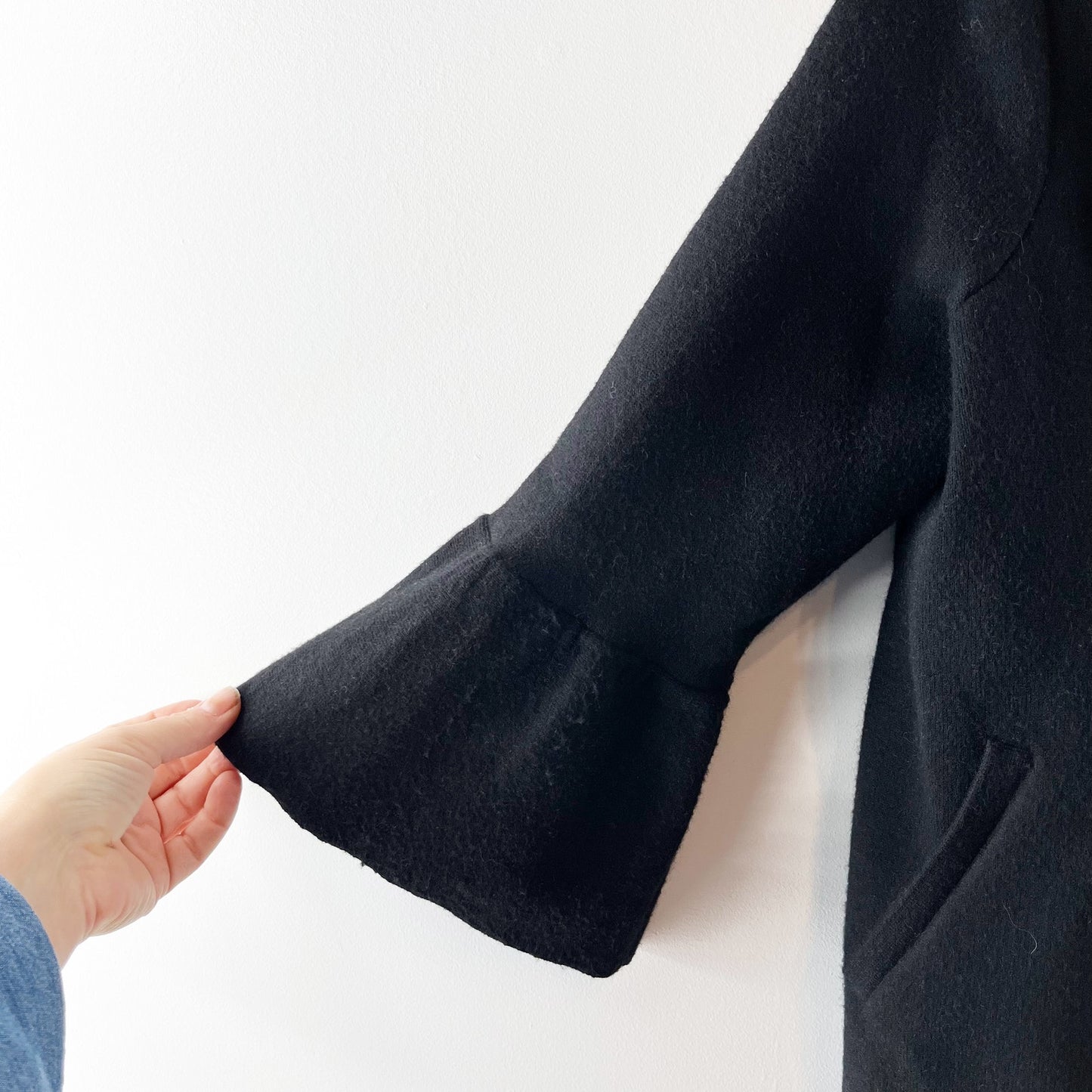 Anthropologie Blaise Soft Bell Sleeve Cardigan Jacket Black Medium