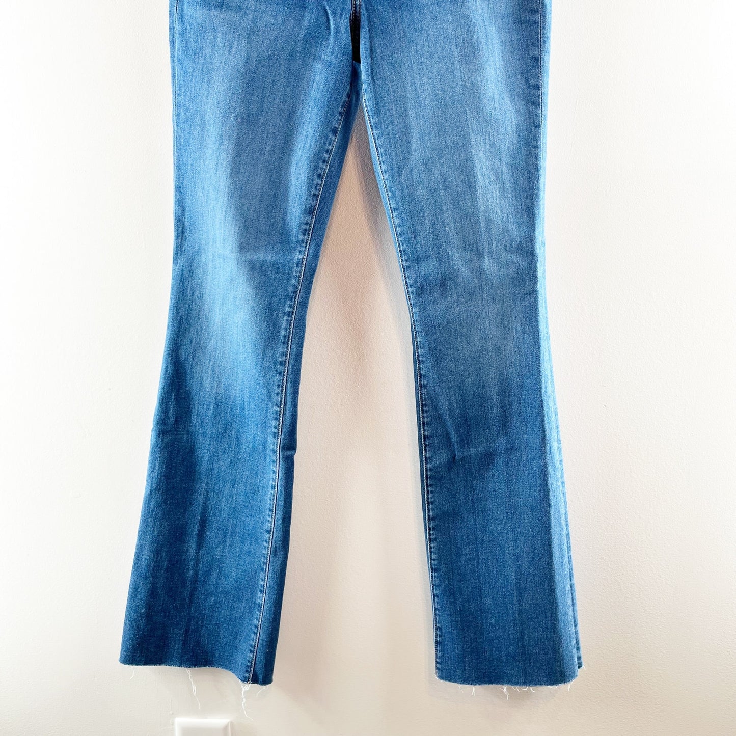 Veronica Beard High Rise Cameron Raw Hem Bootcut Jeans Blue 26