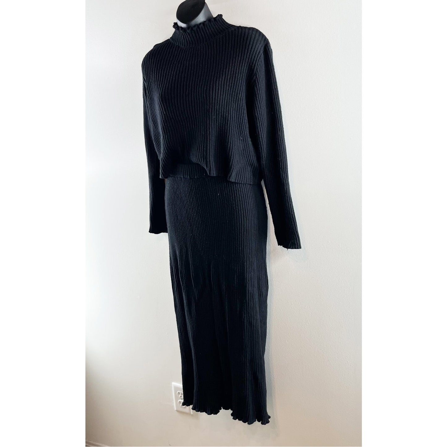 Petal & Pup Payton Knitted Ribbed Sweater and Midi Skirt Set Black Medium