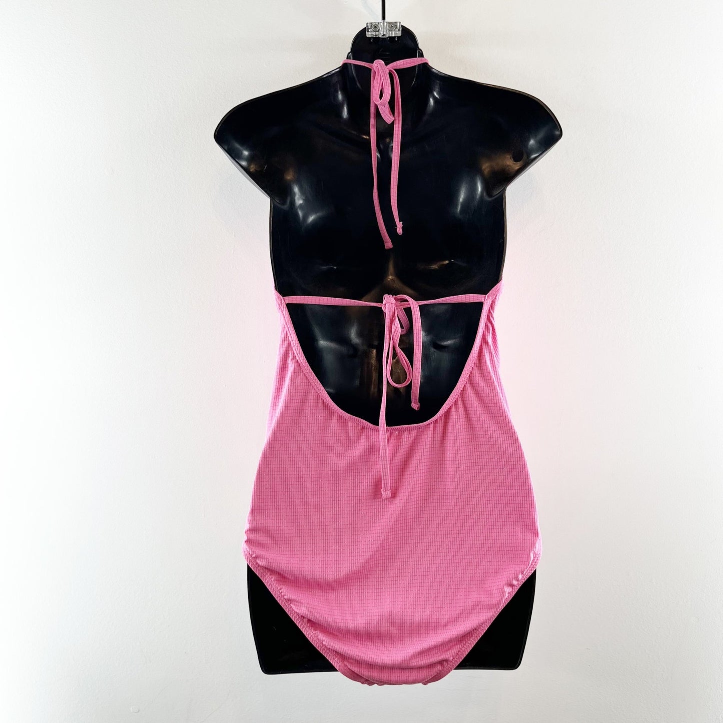 Cupshe Country Club Halter Neck Open Back One-Piece Swimsuit Pink Medium