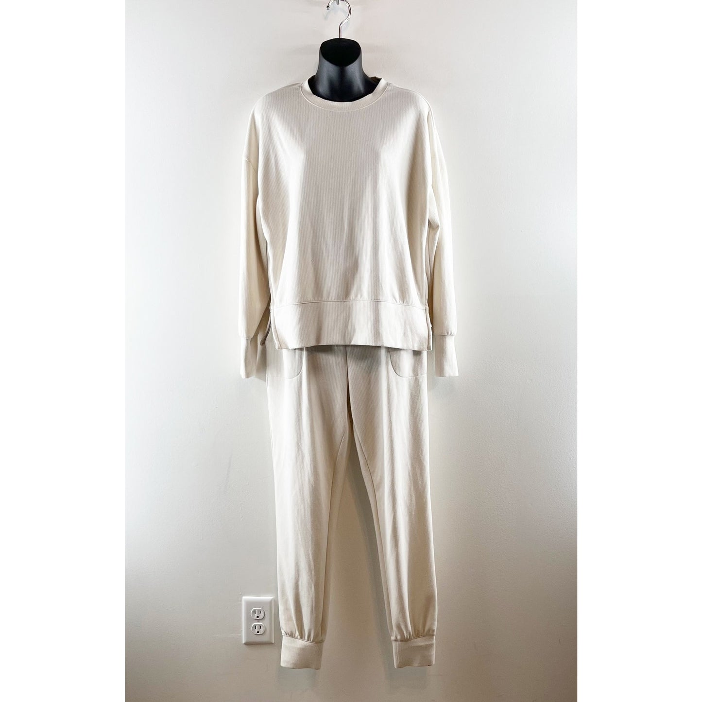 Danskin Ribbed Pullover Crewneck and Jogger Lounge Set Cream XS