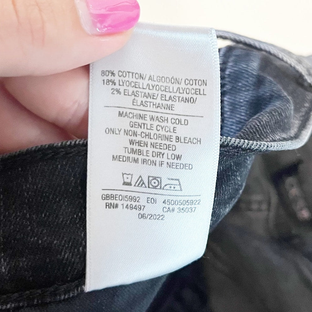 Joes Mid Rise Straight Leg Tapered Mom Jeans Raw Hem Black 26