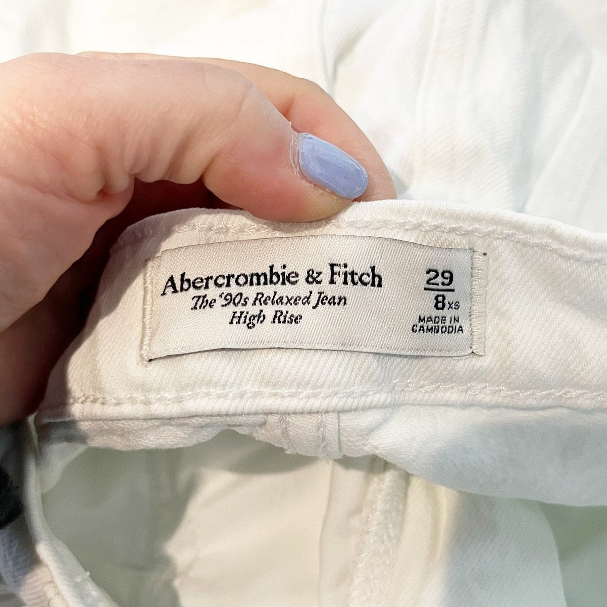 Abercrombie The 90s Relaxed High Rise Straight Leg Jeans White 29 Petite