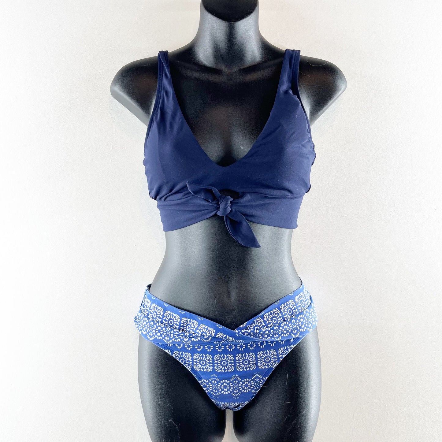 Robin Piccone Two Piece Tie Front Crossover Waist Bikini Swimsuit Blue Small