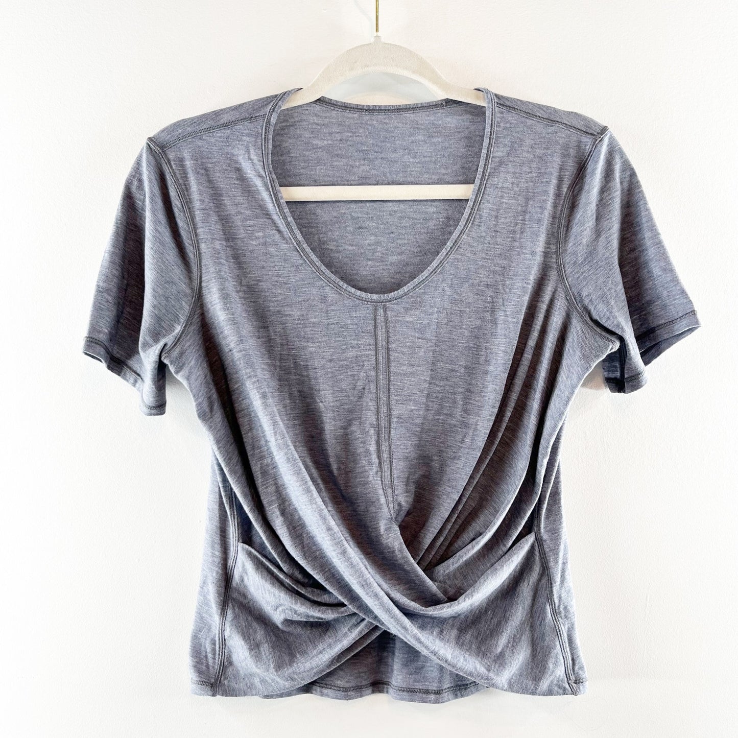 Lululemon Do the Daily Short Sleeve Cross-Front T-Shirt Heathered Solar Grey S