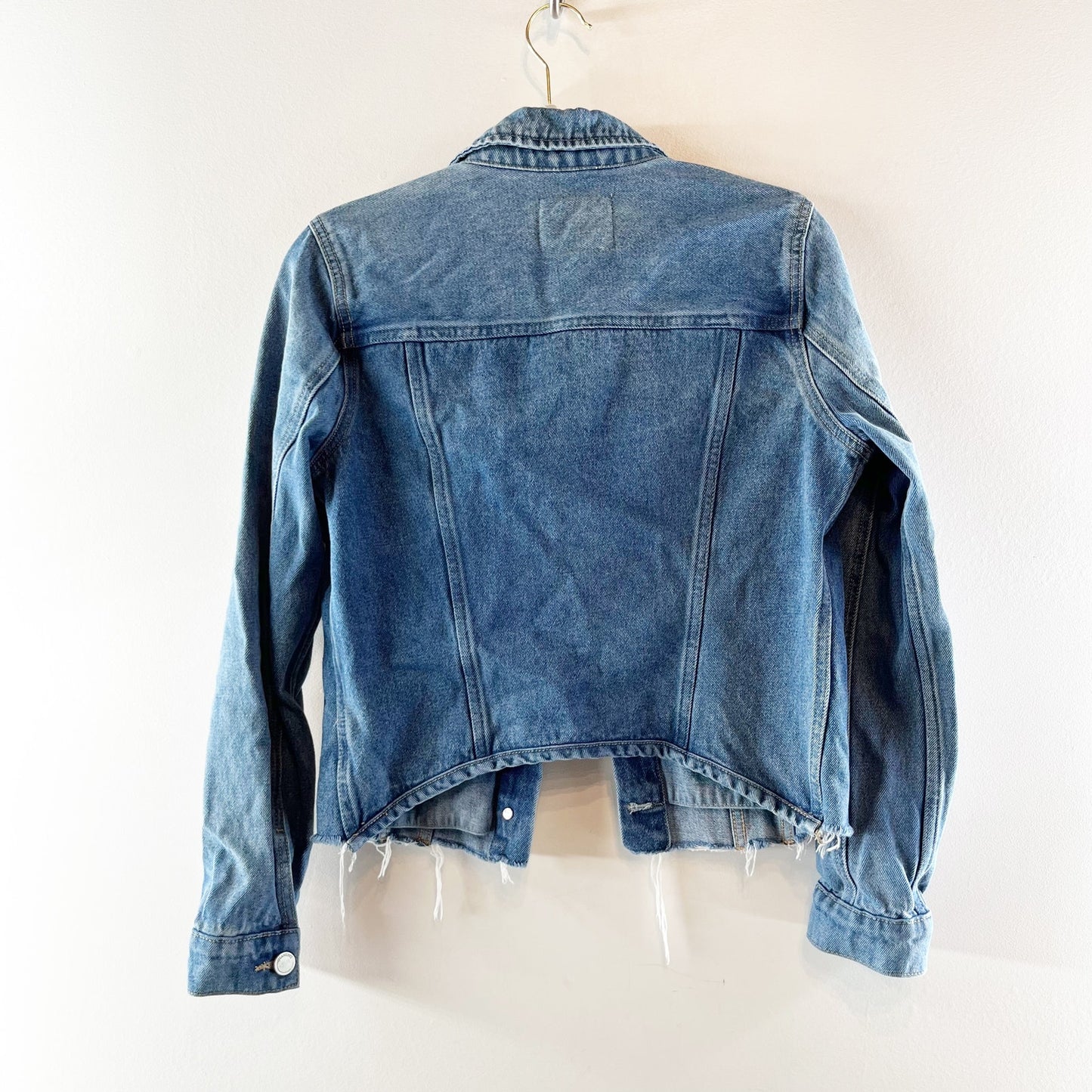 BlankNYC Denim Trucker Jacket Raw Hem Medium Wash Blue Small