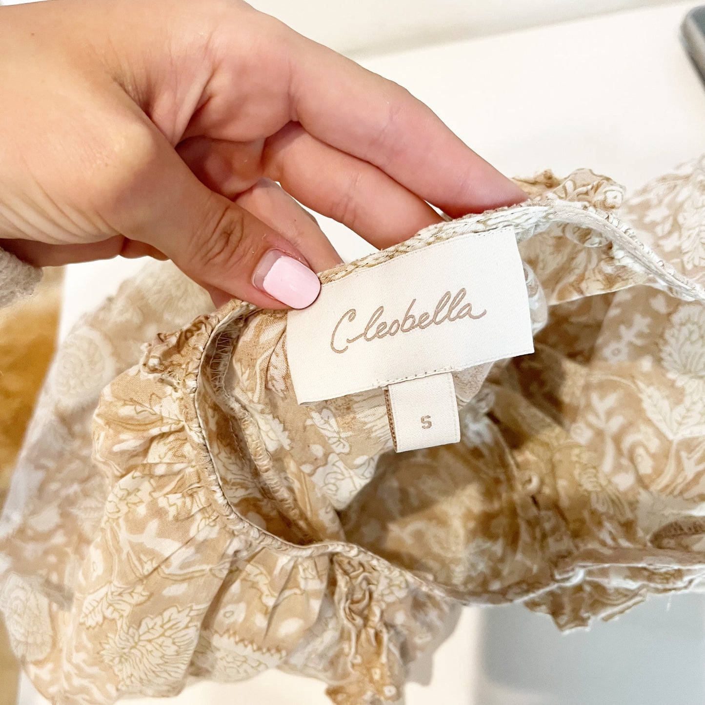 Cleobella Raimi 100% Organic Cotton Blouson Sleeve Blouse Top Beige Small