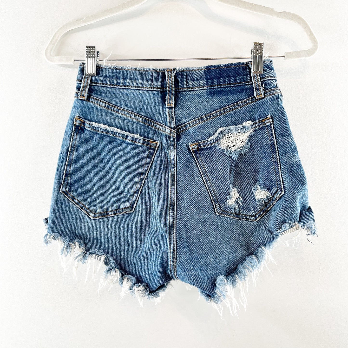 Abercrombie & Fitch High Rise Distressed Curve Love Mom Shorts Blue 25 / 0