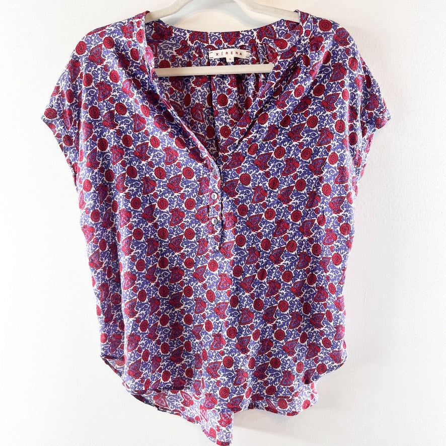 Xirena Short Sleeve Cotton Printed Sam Button Front Top Blouse Purple Red Small