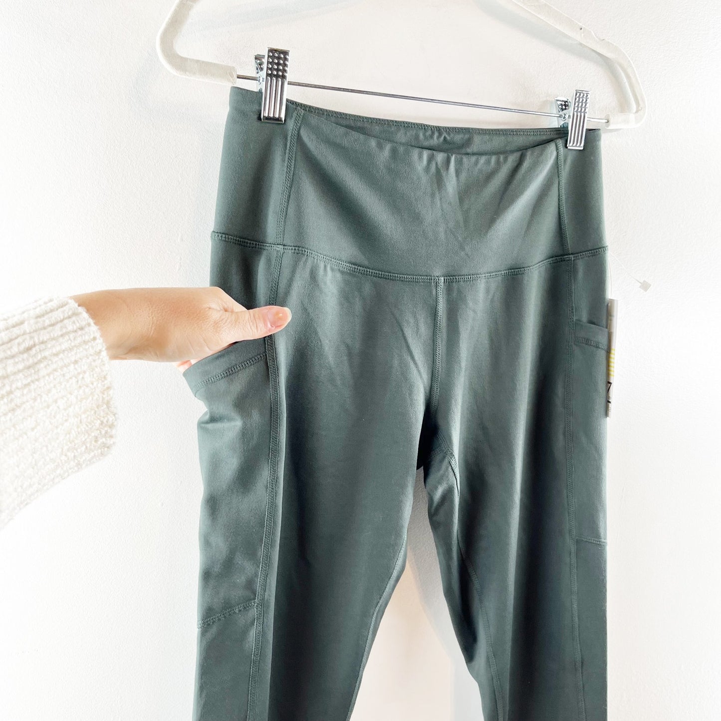 Zella Mid Rise Daily Pocket Leggings 24" Green Medium