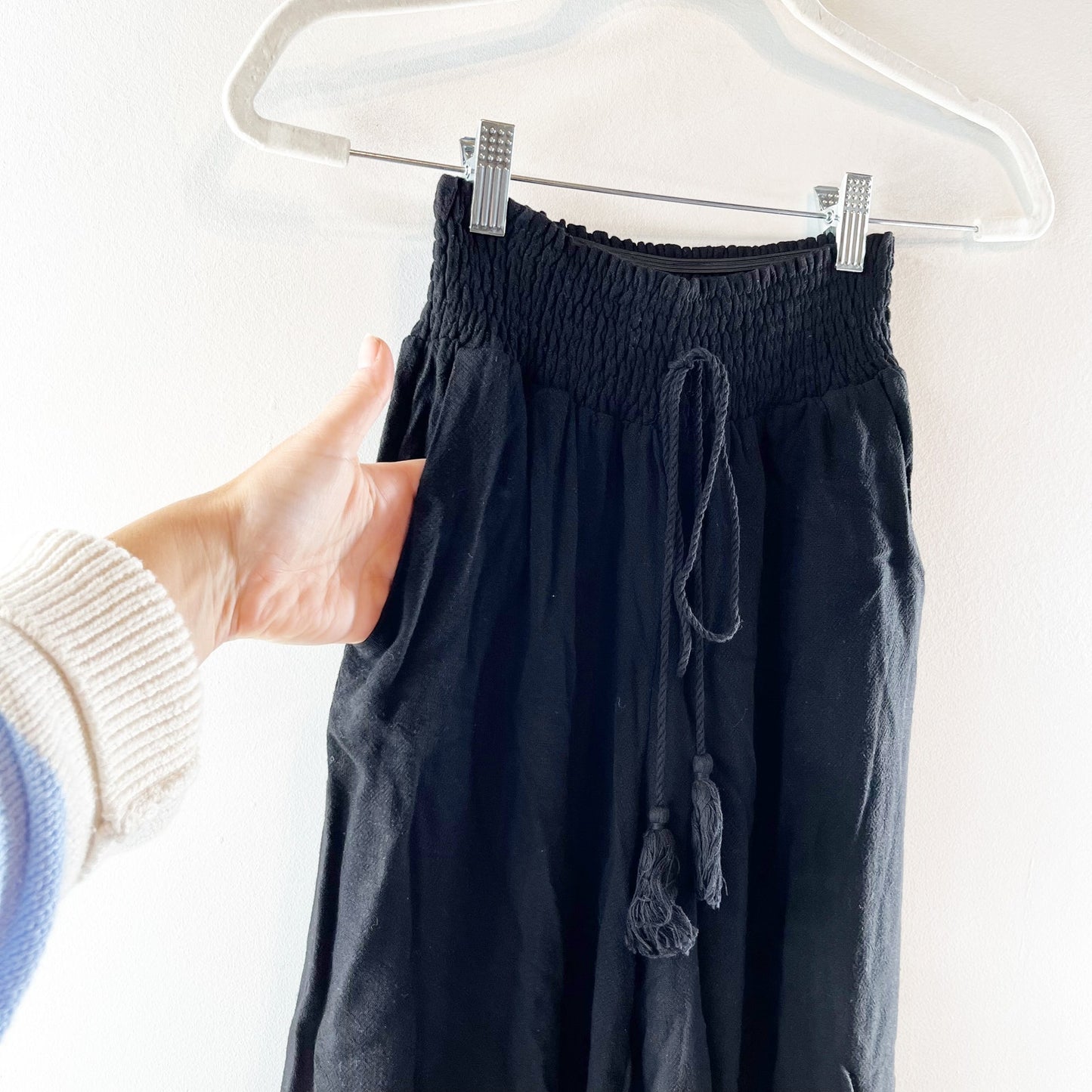 Miou Muse Cotton Linen High Rise Smocked Waist Wide Leg Pants Tassel Black Small