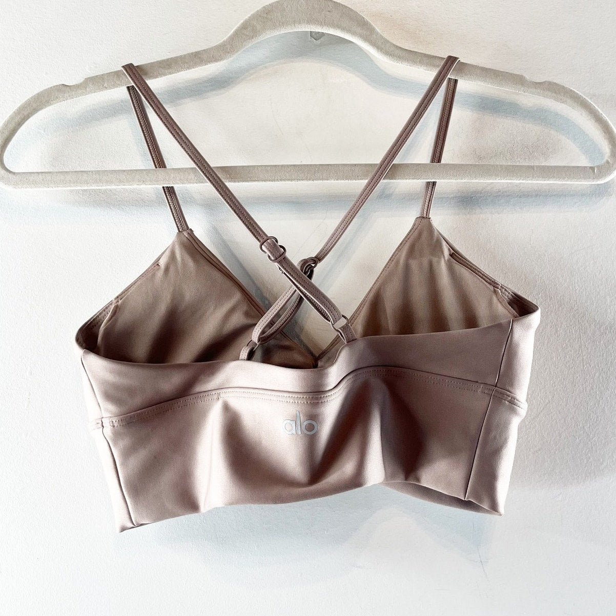 Alo Airlift Divine Ruched Center X Back Sports Bra Taupe Small