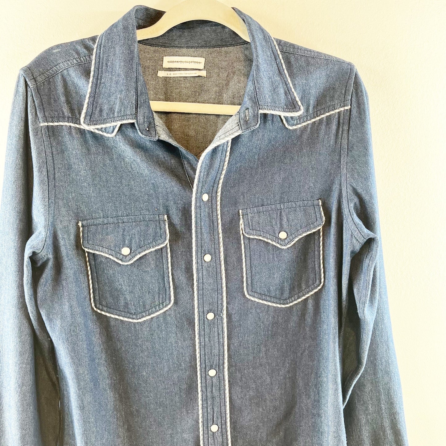 Urban Outfitters Western Cotton Long Sleeve Button Up Denim Shirt Blue Large