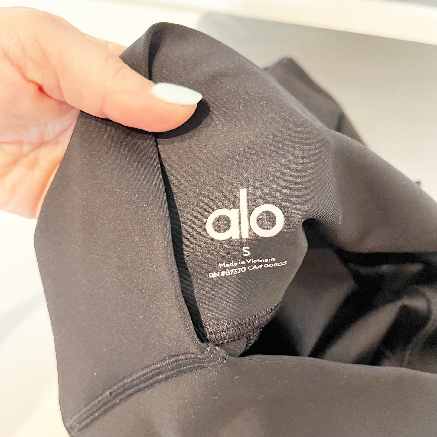 Alo Yoga Pull On High Waisted Airlift Workout 7/8 Leggings Pants Black Small