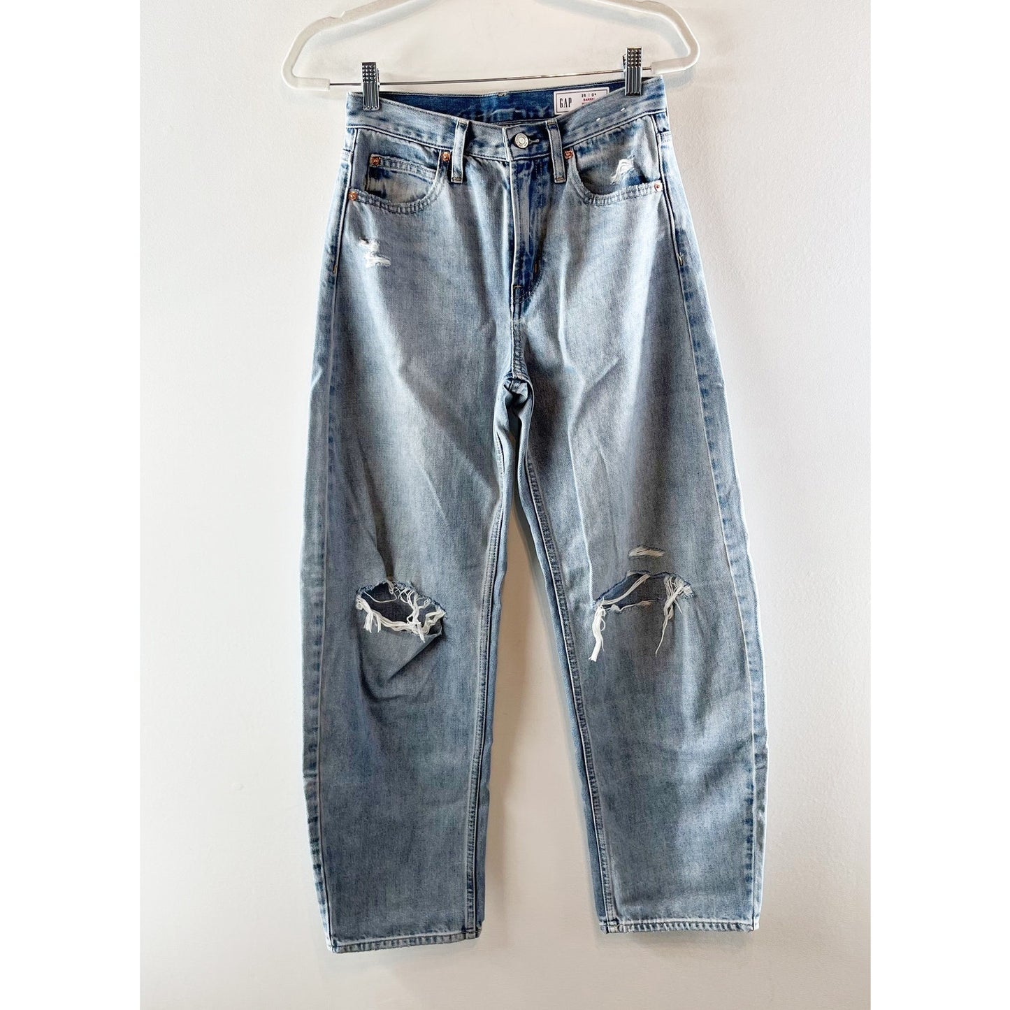 GAP High Rise Distressed Barrel Ankle Jeans Light Wash Blue 25