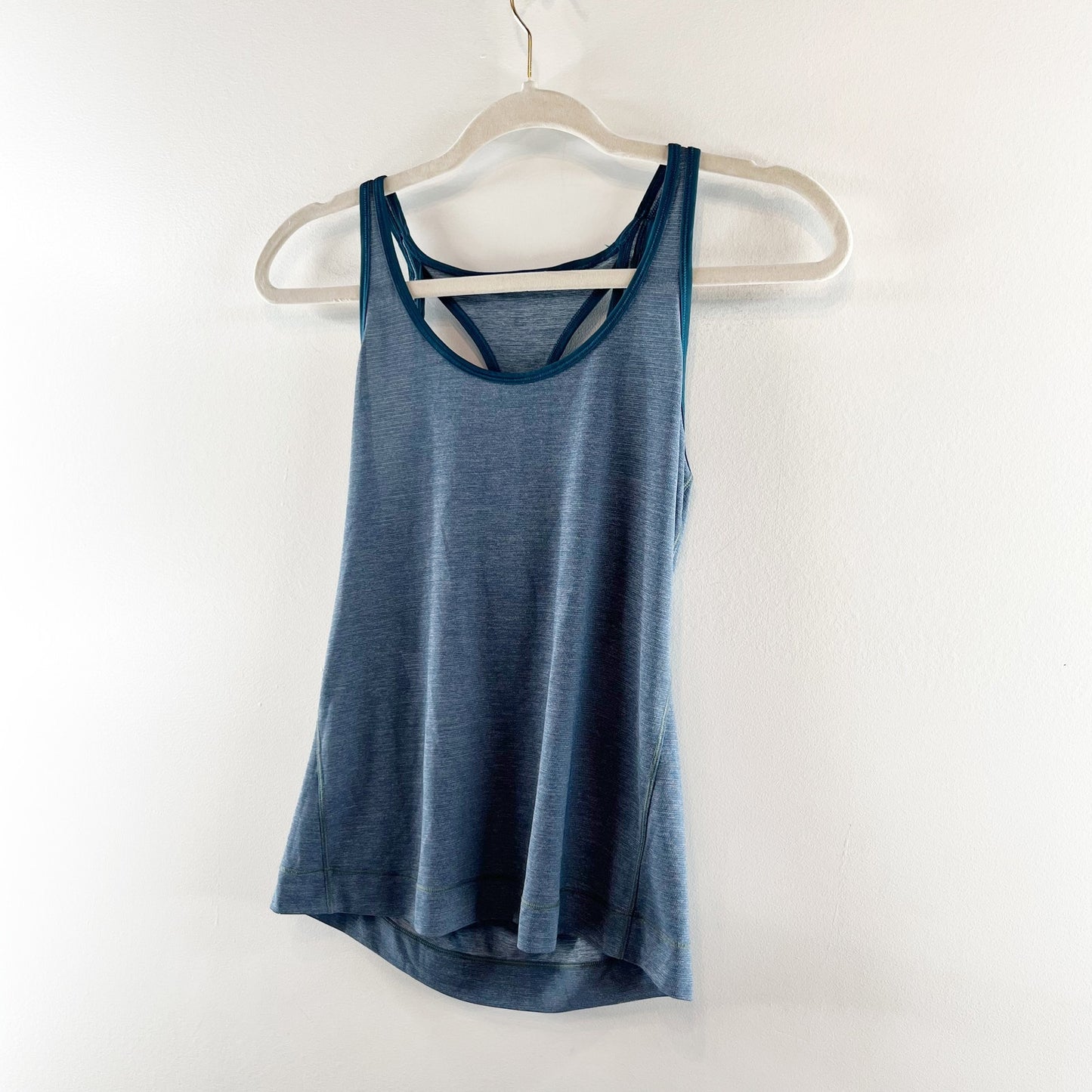 Lululemon Run The Day Open Back Racerback Tank Top Blue Small