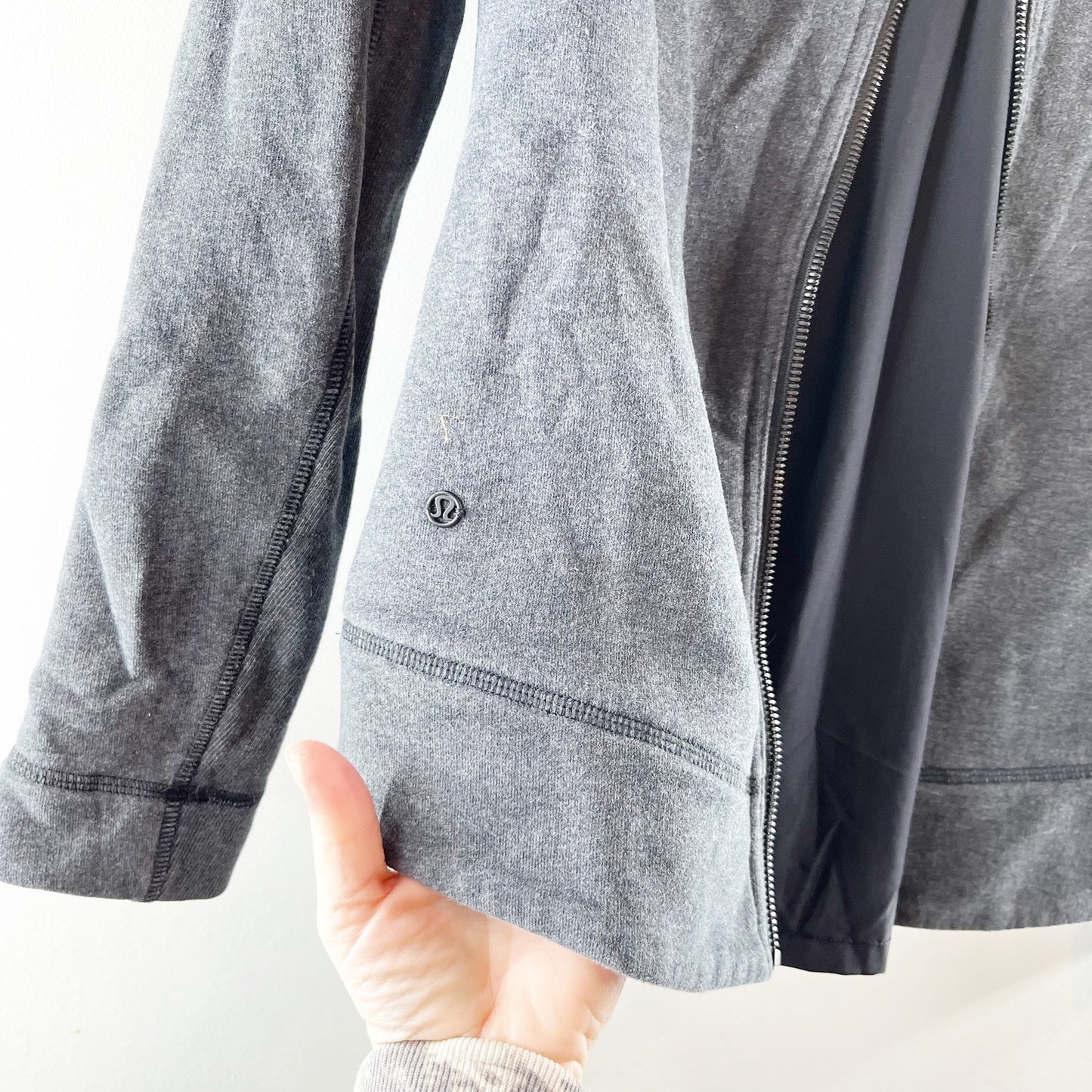 Lululemon En Route Full Zip Back Flyaway Jacket Gray 4 / Small