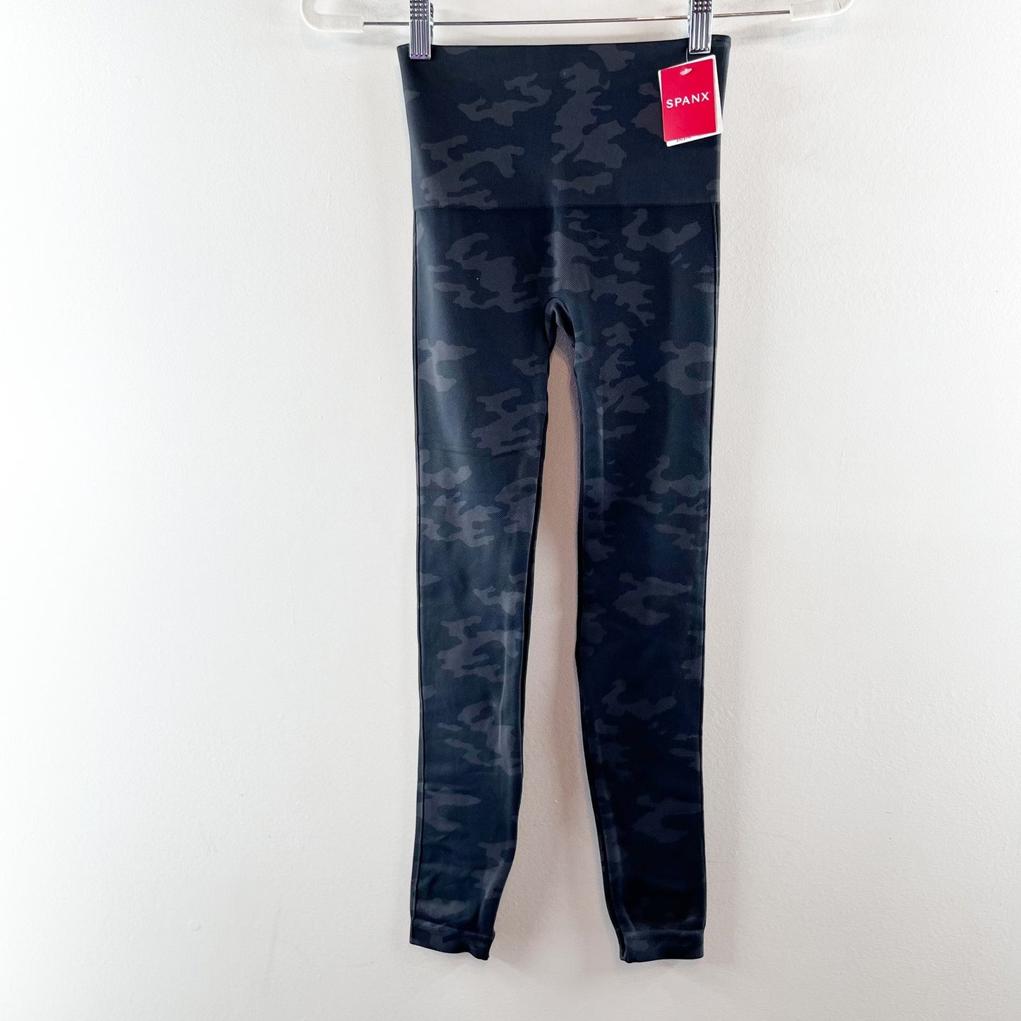 SPANX High Rise Seamless Look At Me Now Camo Leggings Gray Small