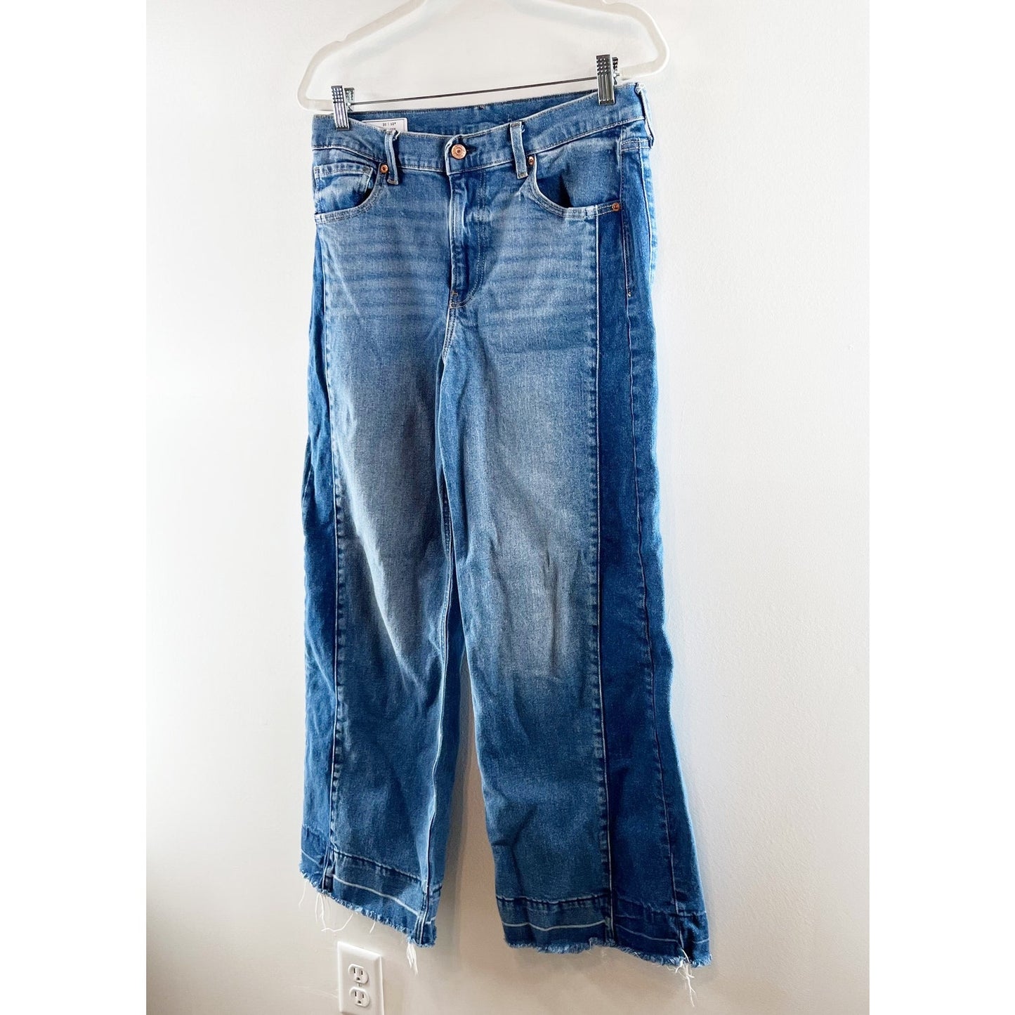 Gap High Rise Stride Wide-Leg Ankle Jeans Raw Hem Denim Medium Wash 30 / 10