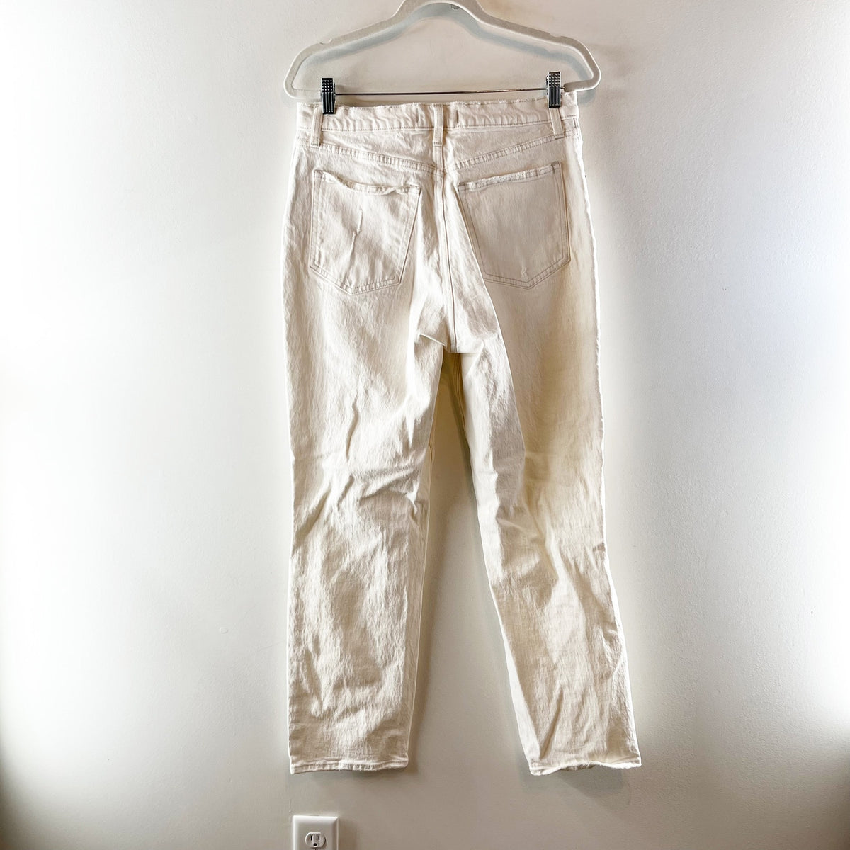 Abercrombie & Fitch The '90s Ultra High Rise Ripped Straight Jeans Cream 30 / 10