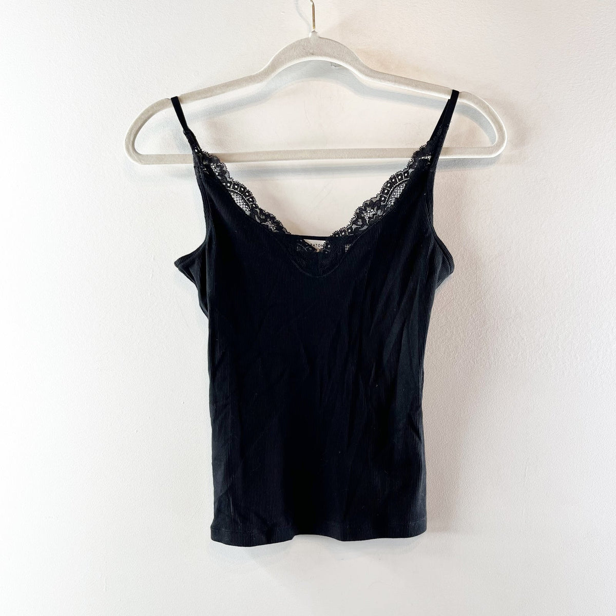 Babaton Aritzia Endeavour Lace Trim Cami Tank Top Black Small