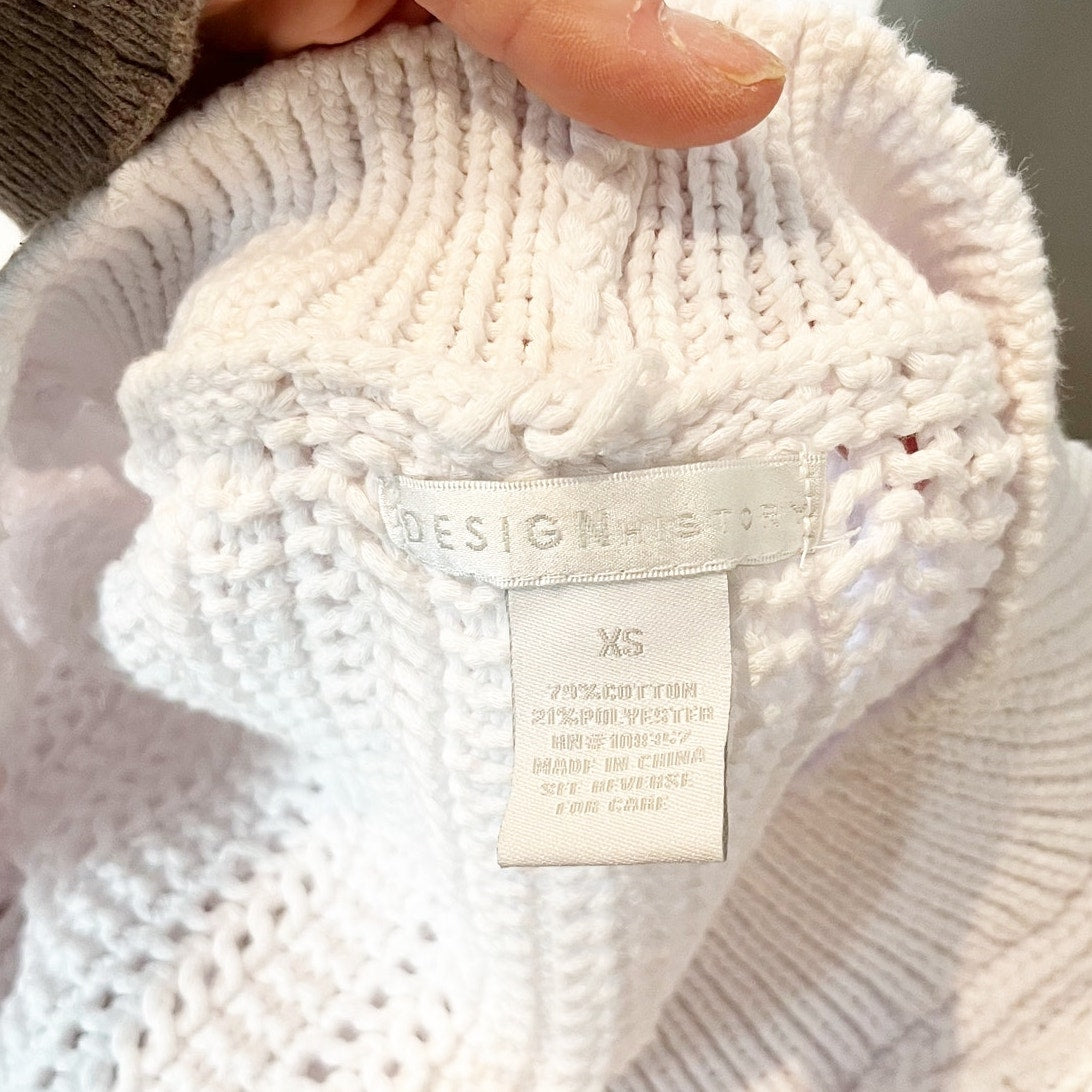 Design History V Neck Long Sleeve Chunky Sweater White XS