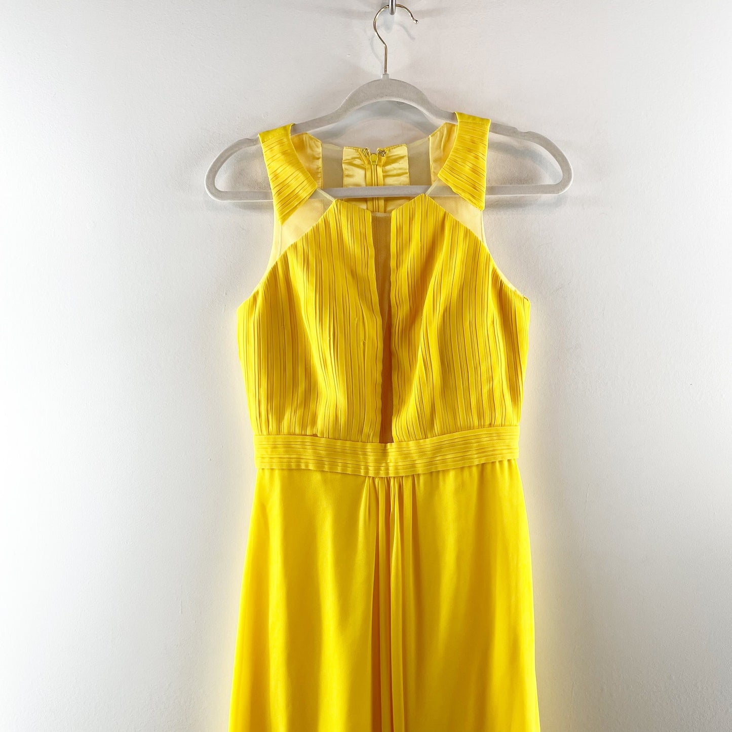 A. Drea Sleeveless Halter Neck Pleated Formal Maxi Dress Gown Yellow Small