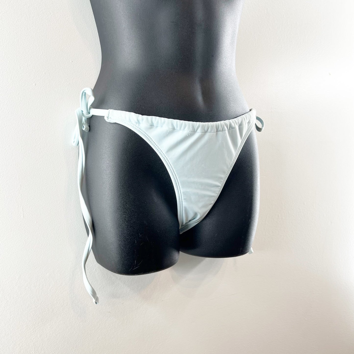 Xhilaration Shirred Underwire Top & Side-Tie Bikini Bottom Set Light Blue Medium