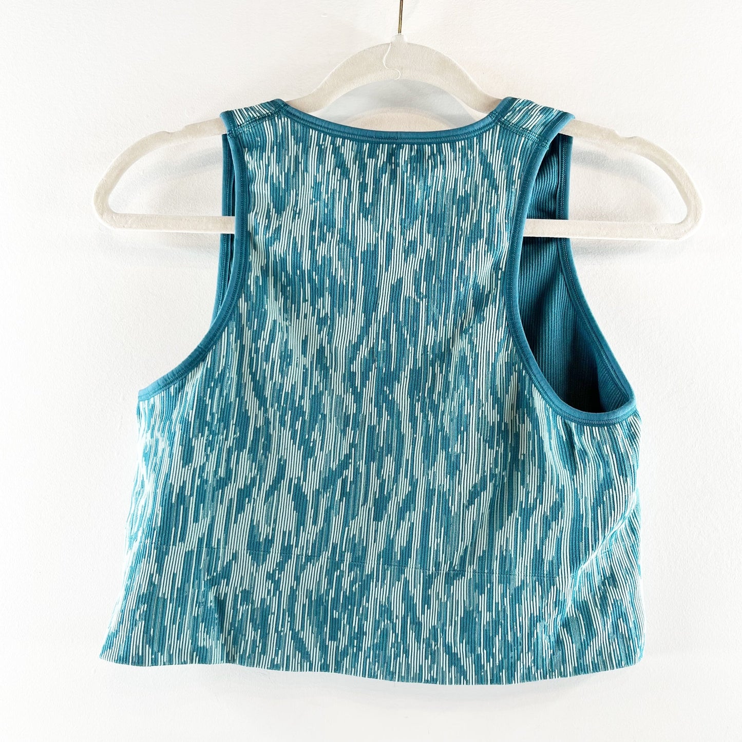 Athleta Aurora Seamless Sleeveless V-Neck Crop Rib Tank Top Reef Green XL