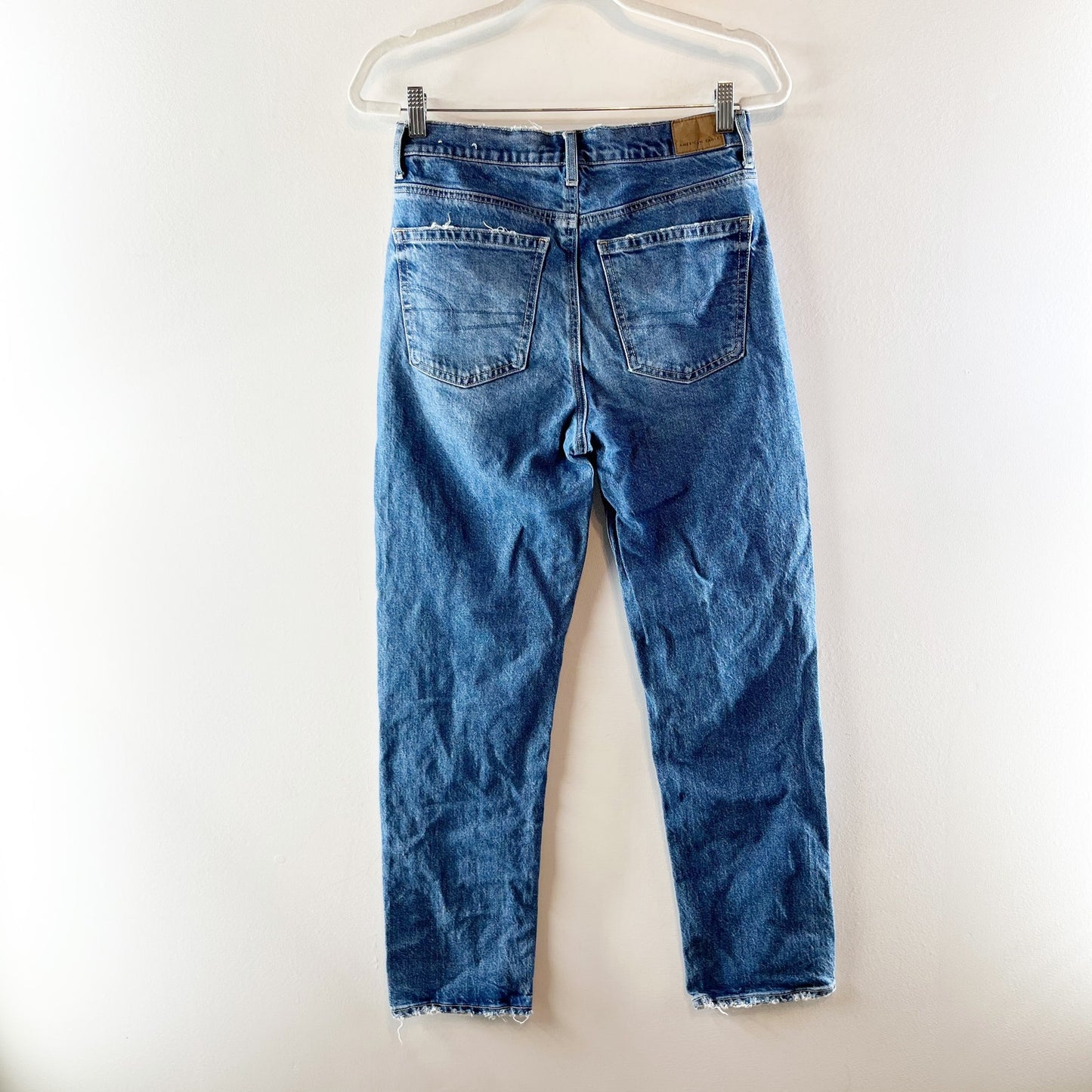 American Eagle Super High Rise Straight Leg Jeans Medium Wash Blue 4 Petite