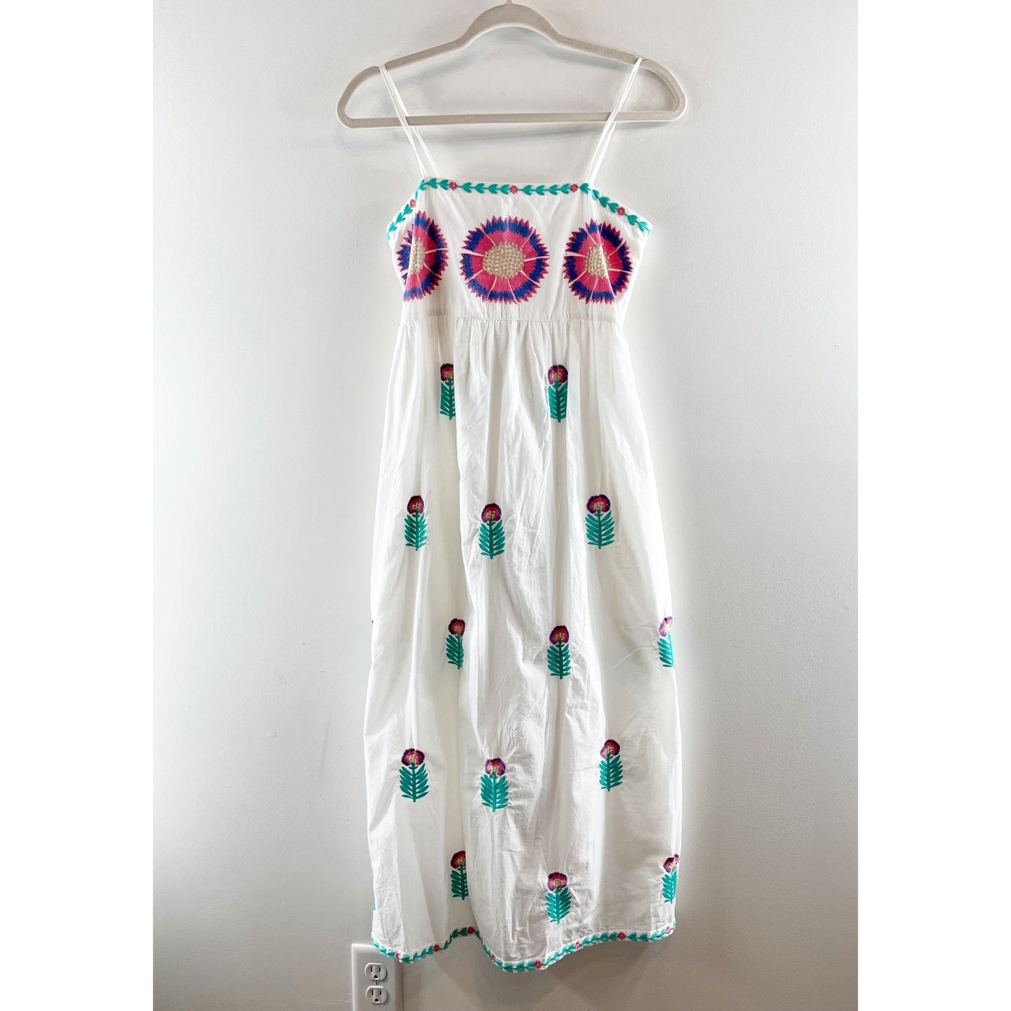 Tuckernuck Nimo with Love Flower Agate Embroidered Midi Dress White Small