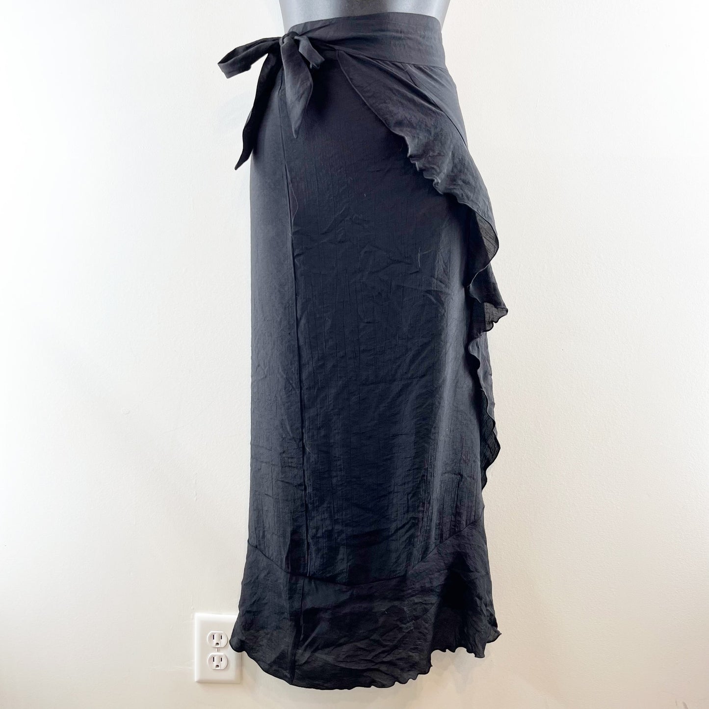 Cupshe Ruffle Trim Maxi Cover Up Wrap Skirt Black One Size