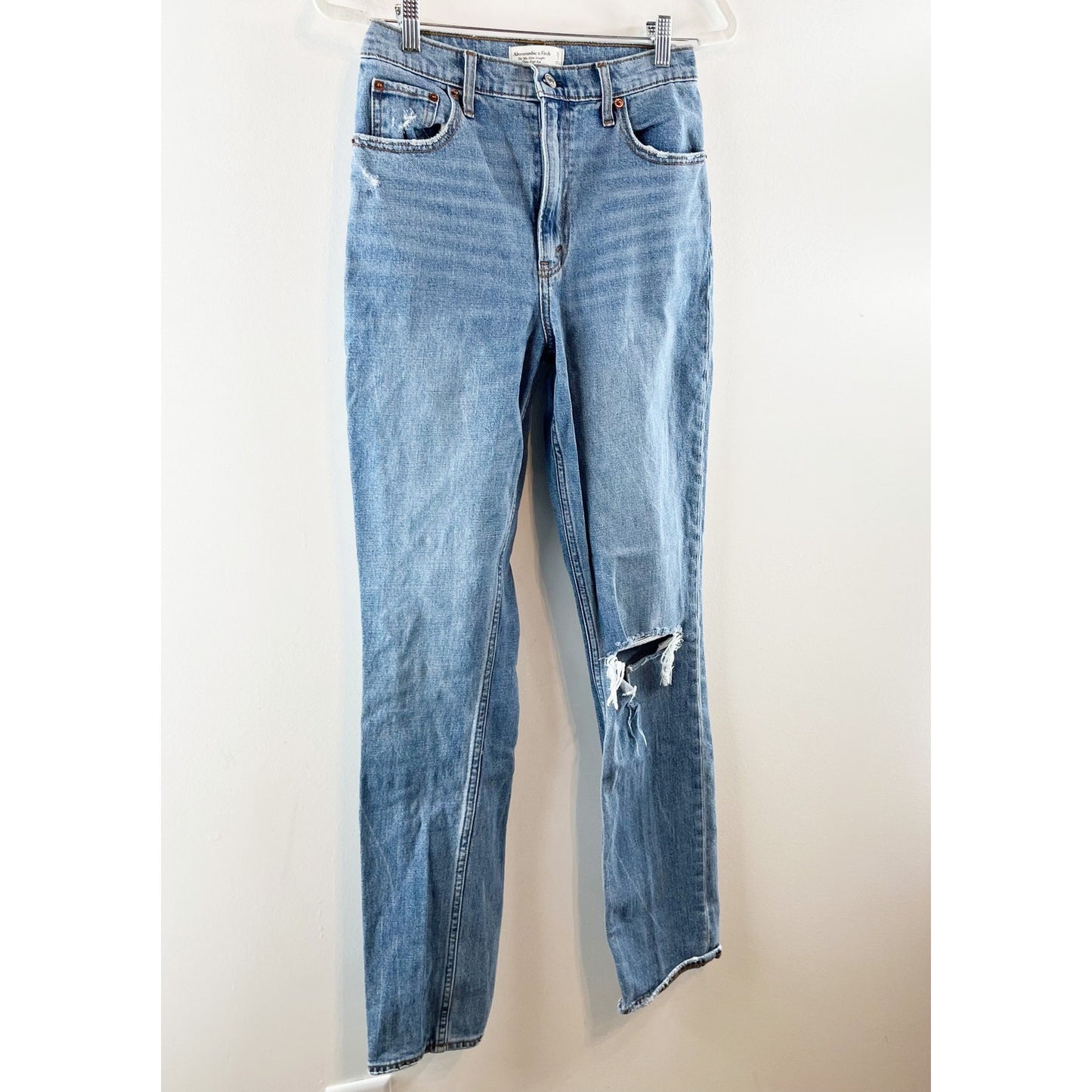 Abercrombie & Fitch 90's Ultra High Rise Distressed Slim Straight Jeans Blue 28