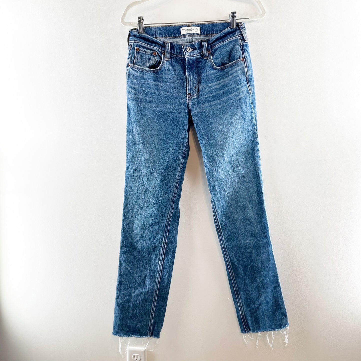 Abercrombie & Fitch '90's Straight Mid Rise Straight Leg Raw Hem Jeans Blue 2 L