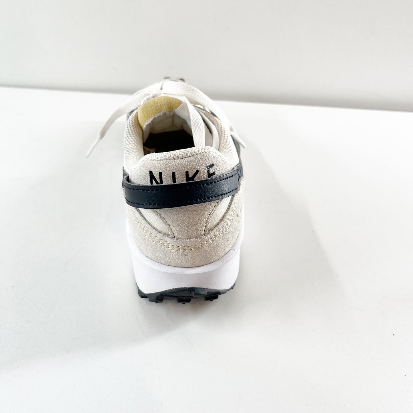 Nike Waffle Debut Low Top Running Sneakers Sanddrift/Phantom/White/Black 9