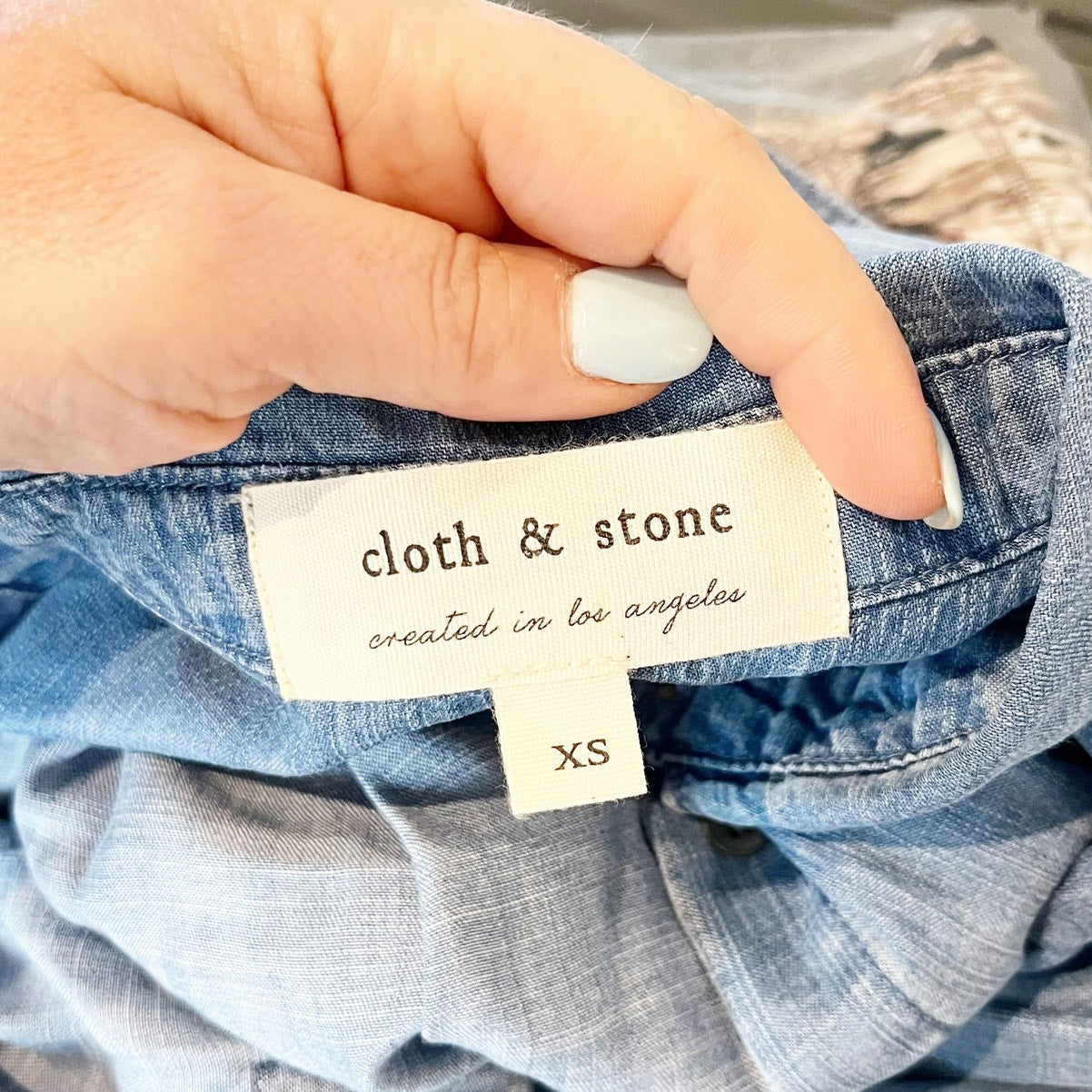 Cloth & Stone Long Sleeve Button Up Chambray Top Shirt Blue XS