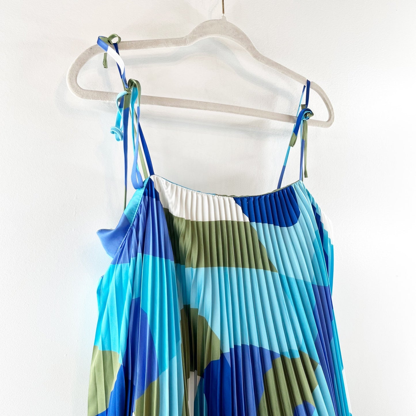 Hutch Anthropologie Tie Straps Abstract Printed Pleated Lined Romper Blue Large