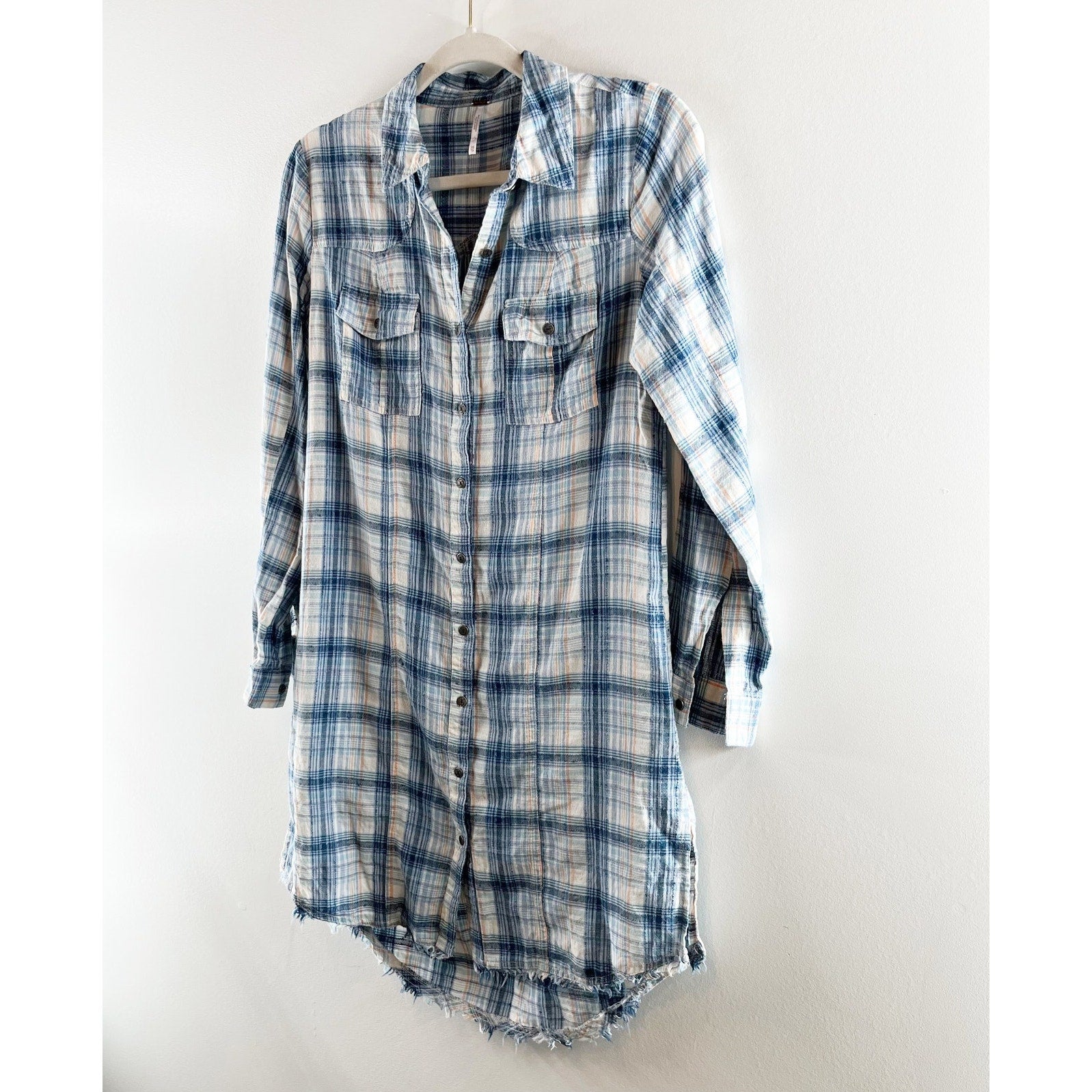 Free People Eight Days A Week Long Sleeve Plaid Shirt Dress Blue XS Baystate Boutique & Consignment Free People Eight Days A Week Long Sleeve Plaid Shirt Dress Blue XS Baystate Boutique & Consignment
