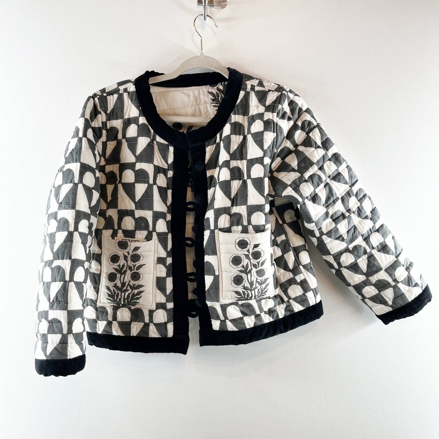 SZ Blockprints Poppy Reversible Quilted Heart Jacket Black White Small