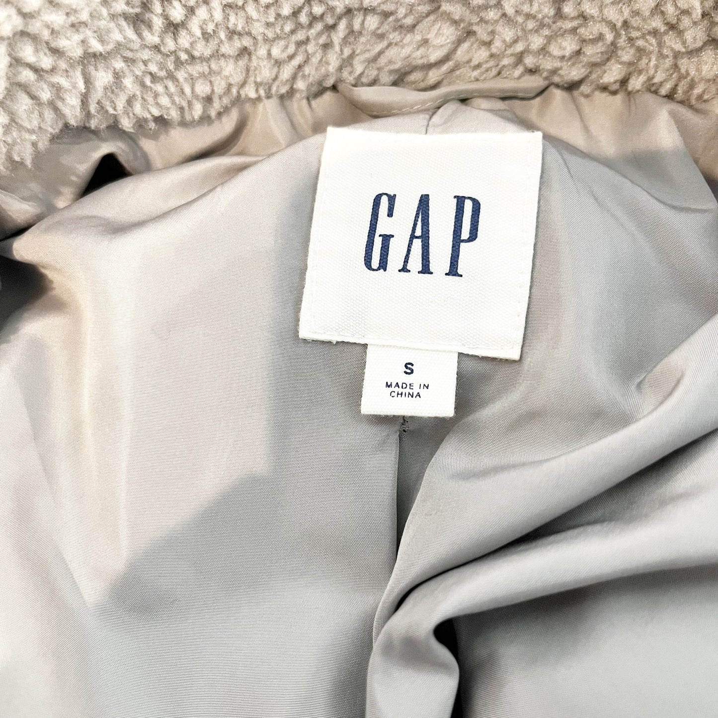 Gap Long Sleeve Notch Lapel Mid-Length Sherpa Teddy Overcoat Silver Grey Small