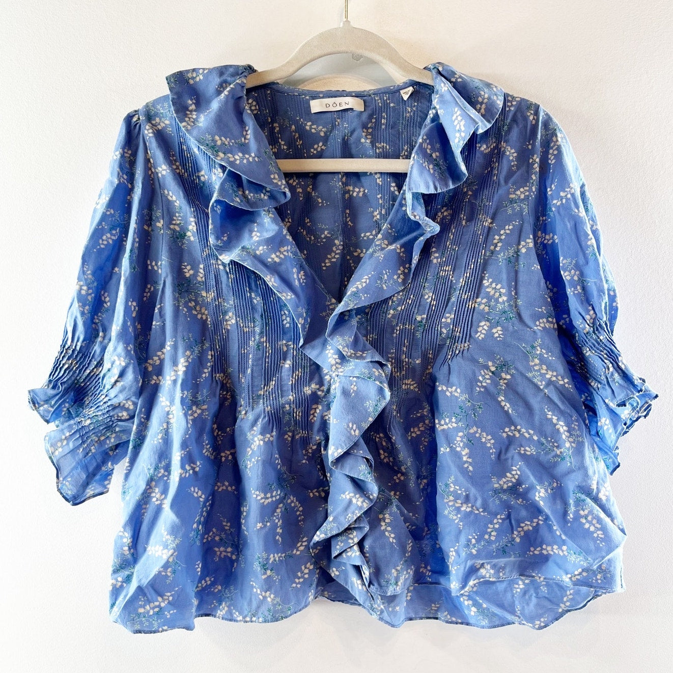 DOEN Henri Pleated Floral Puff Sleeve Button Front Blouse Top Blue Medium