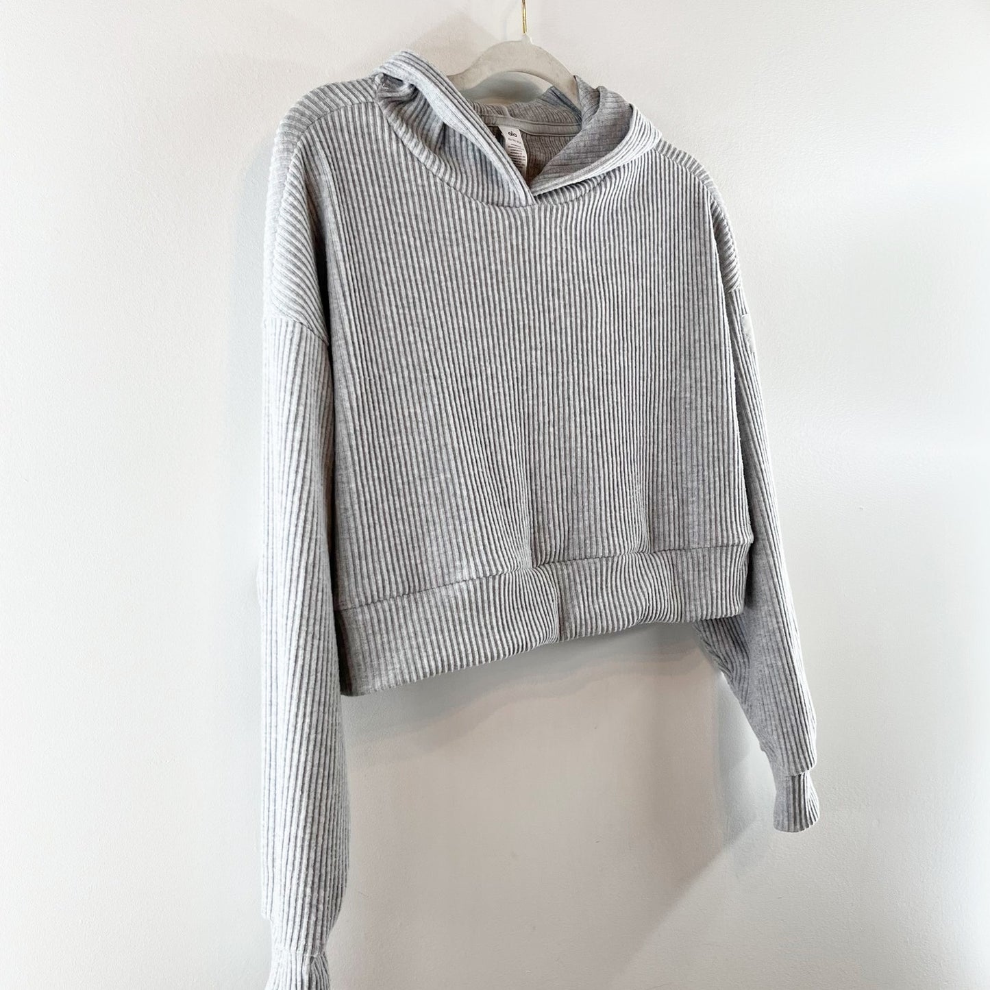 Alo Muse Long Sleeve Ribbed Knit Cropped Lounge Hoodie Athletic Heather Grey XS
